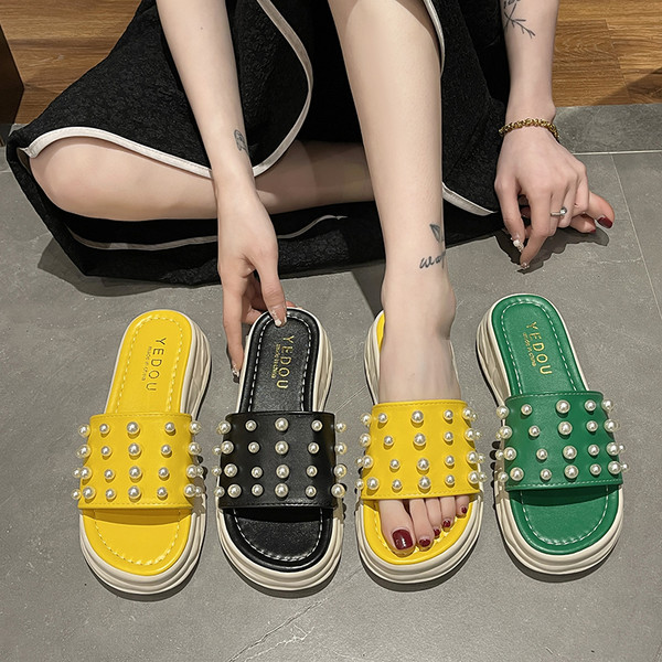 Ljetne ženske papuče od eko kože sa visokim đonom od 4 cm i perlicama