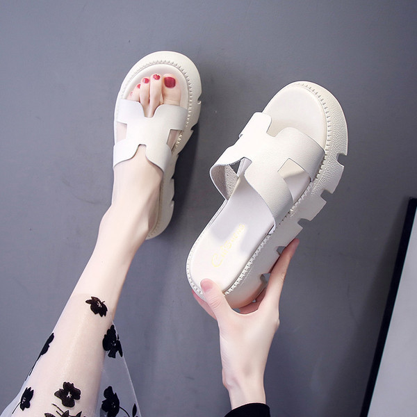 Elegantne ženske papuče od eko kože s grubim potplatom