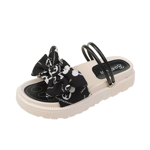 Νέο μοντέλο παντόφλες πλατφόρμας με υφασμάτινα λουριά