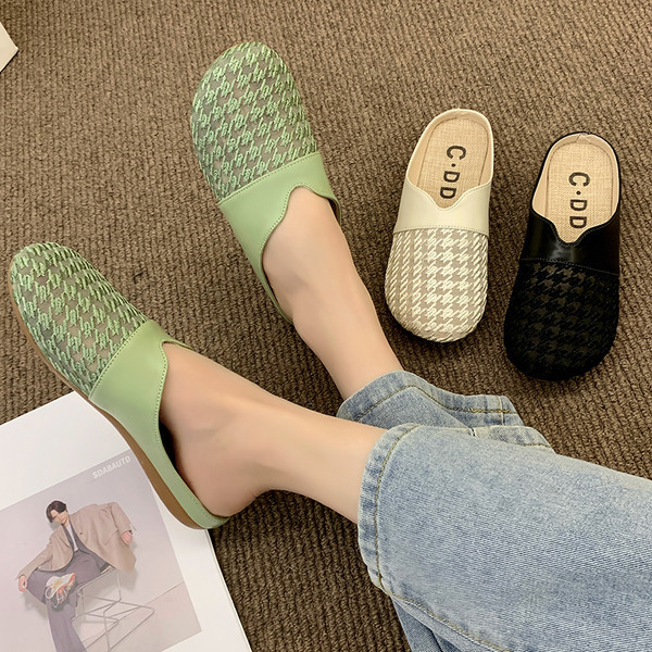 Ženske zatvorene papuče od eko kože sa ravnim đonom