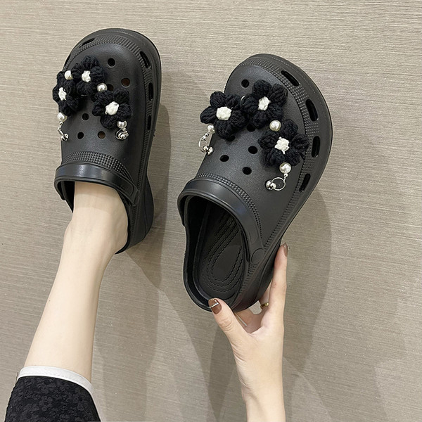 Gumeni kroksići s 3D cvjetovima