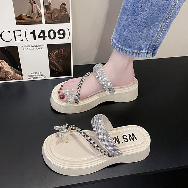 Novi model ljetnih ženskih papuča sa ravnim đonom