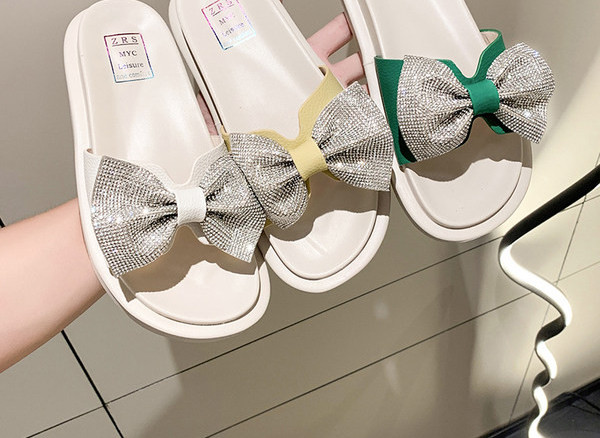 Γυναικείες casual παντόφλες με κορδέλα