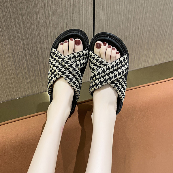 Ženske casual papuče sa ravnim potplatom - novi model