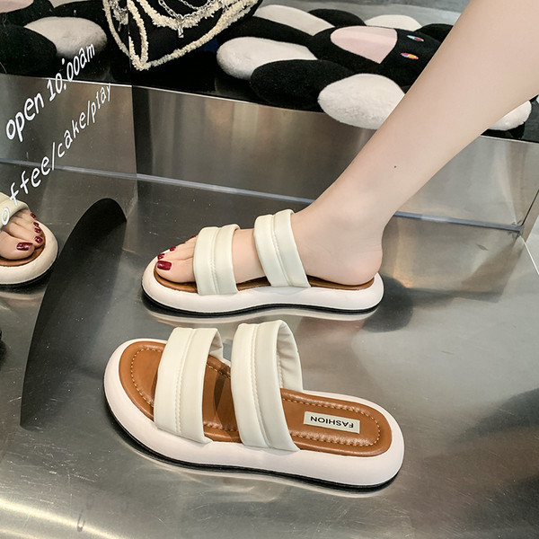 Ženske neklizajuće papuče pogodne za svakodnevnu upotrebu