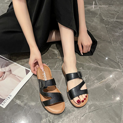 Γυναικείες casual παντόφλες με επίπεδη σόλα