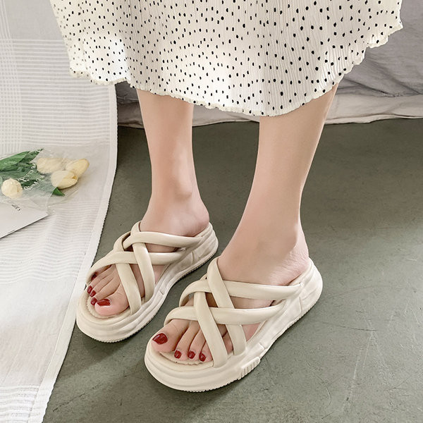 Ženske casual papuče s križnim remenčićima i ravnim potplatom