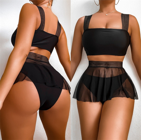 Ženski komplet za plažu u crnoj boji - kupaći kostim i suknja od tila