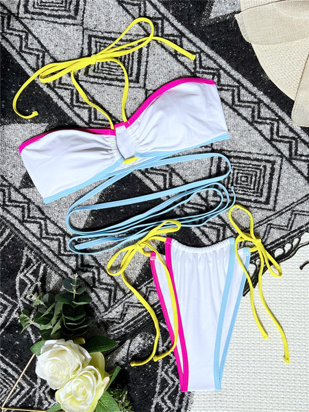 Novi model ženskog dvodijelnog kupaćeg kostima na vezanje