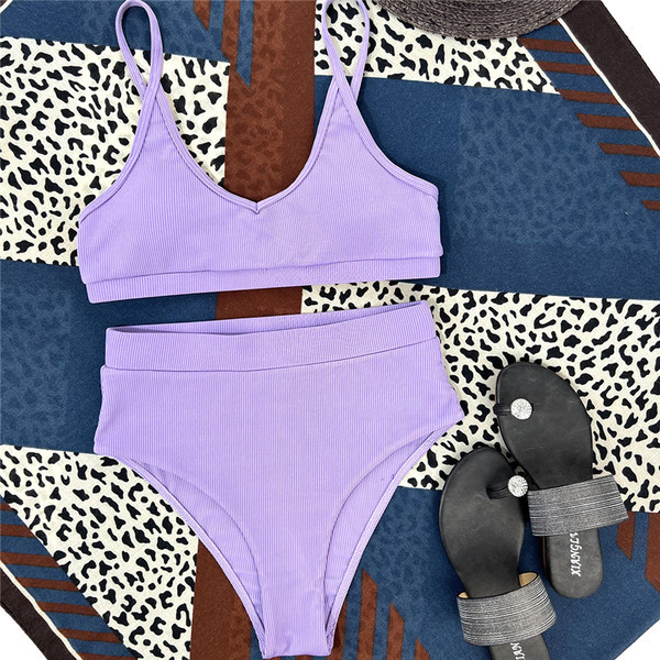 Ženski dvodijelni kupaći kostim na pruge visokog struka