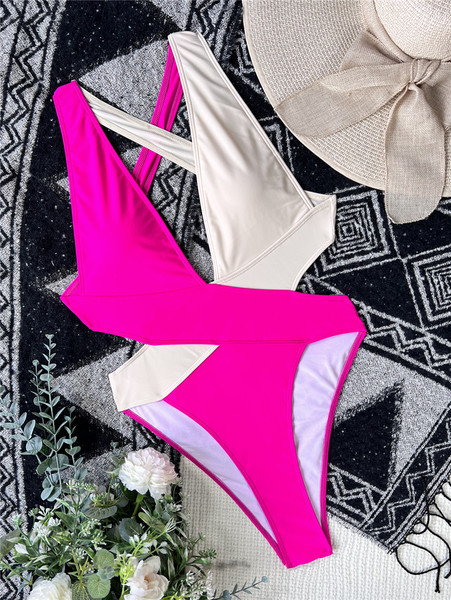 Ženski jednodijelni kupaći kostim visokog kroja