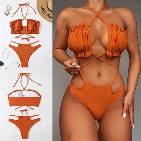 Moderan kupaći kostim sa nabranim efektom