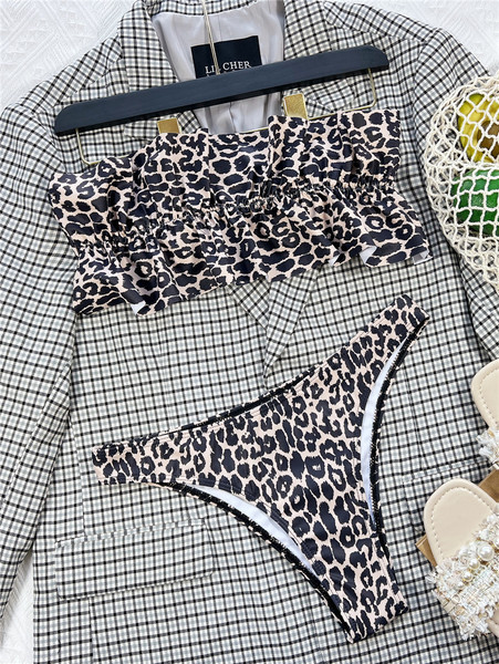 Novi model leopard kupaćeg kostima s kovrčama