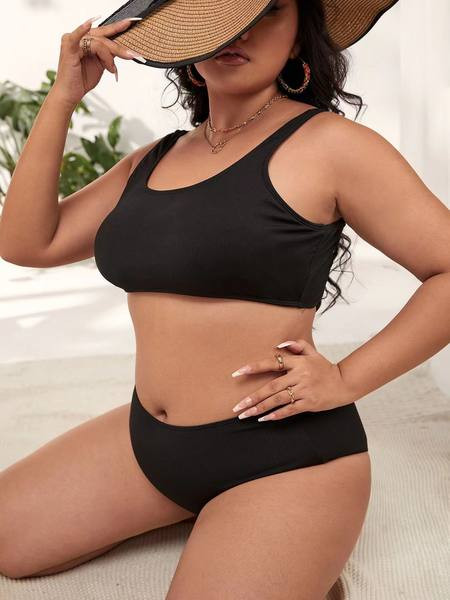 Ženski crni dvodijelni kupaći kostim