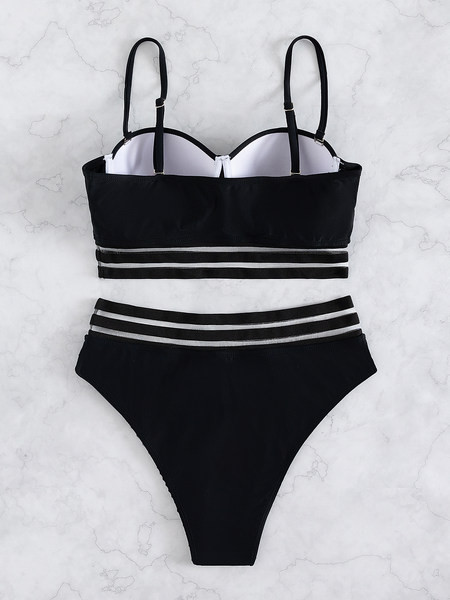 Novi model ženskog dvodijelnog kupaćeg kostima - bustier i bikini