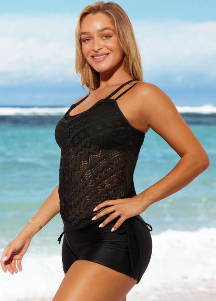 Set de plajă din trei piese de culoare neagră - costum de baie și maiou din dantelă