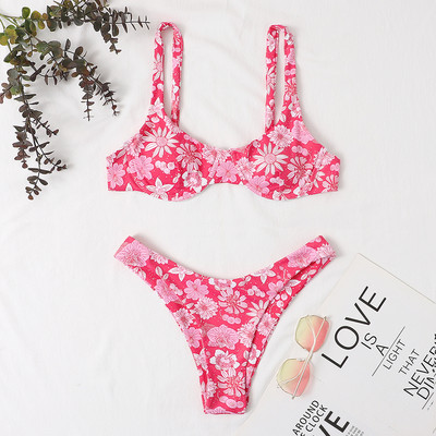 Γυναικείο μαγιό  με φλοράλ μοτίβα