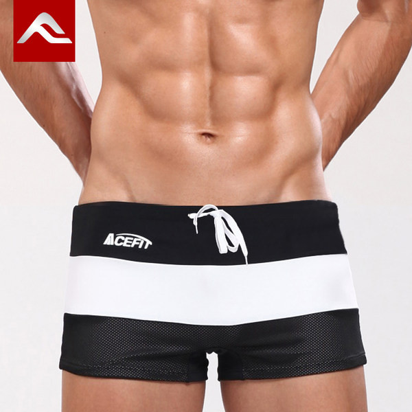 Novi model muškog kupaćeg kostima sa vezicama tipa boxerica
