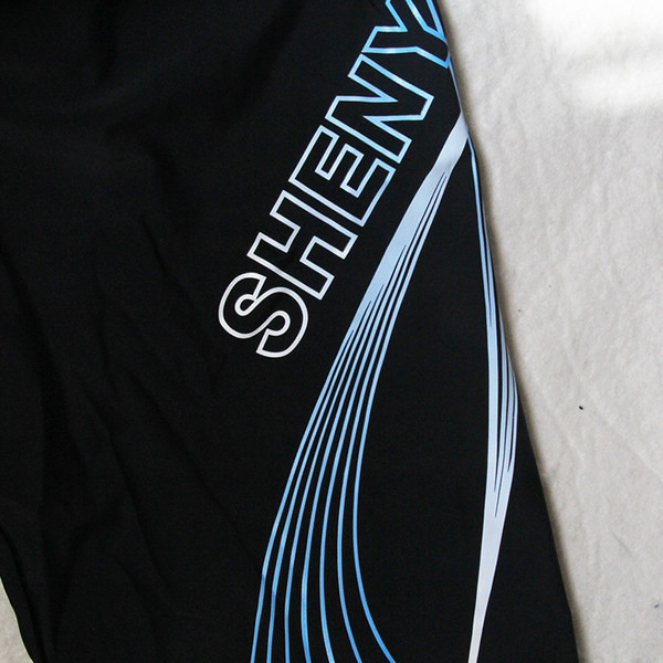 Muški kupaći kostimi sa natpisima - razni modeli