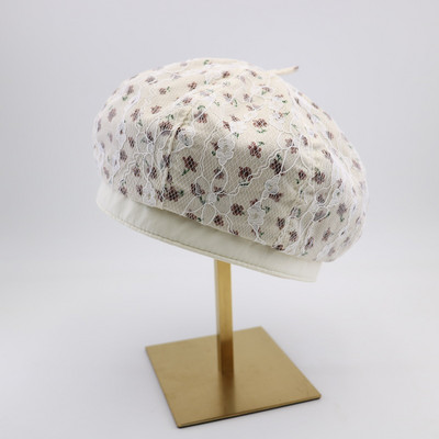 Γυναικείο καπέλο μπερέ με κέντημα και φλοράλ μοτίβα