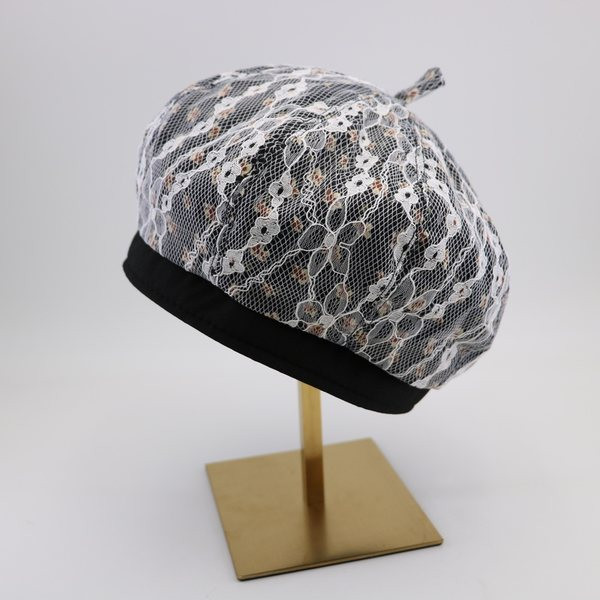 Γυναικείο καπέλο μπερέ με κέντημα και φλοράλ μοτίβα