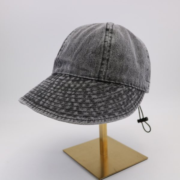 Traper podesivi šešir sa vizirom