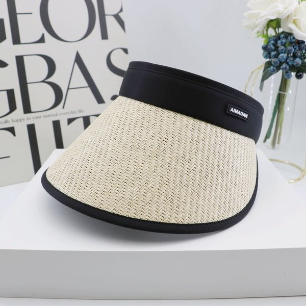 Ženska kapa sa šiltom i natpisom novi model