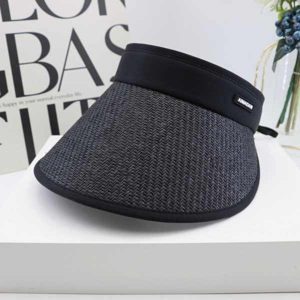 Ženska kapa sa šiltom i natpisom novi model