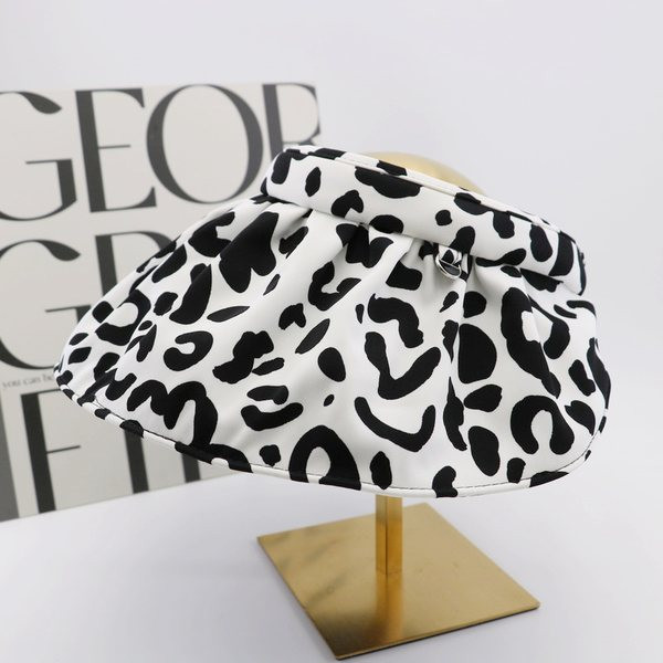 Palarie de dama model nou cu boruri late