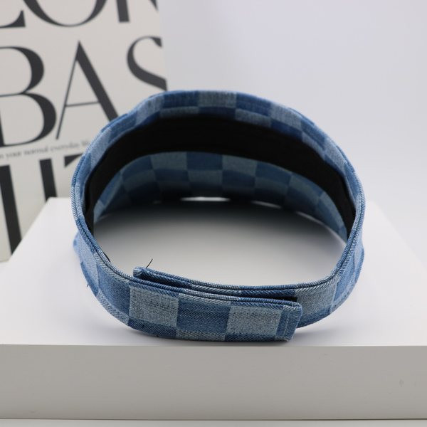 Ženski podesivi karirani šešir sa šiltom