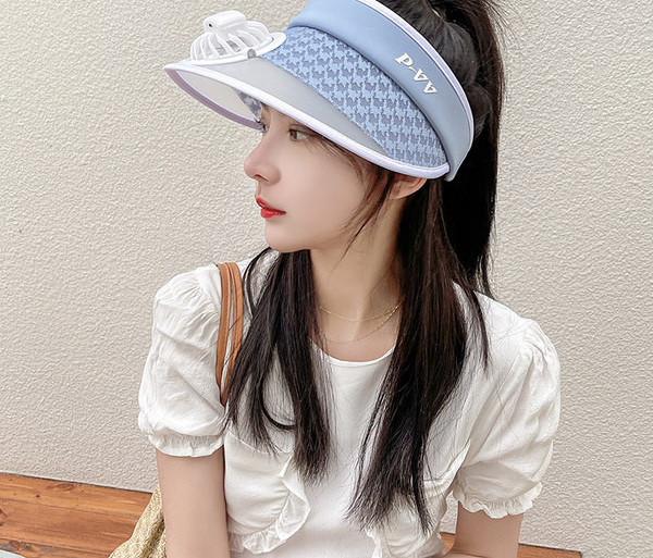 Ženski šešir - s lepezom