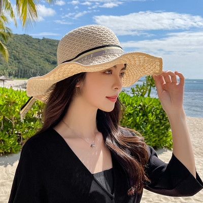 Γυναικείο ψάθινο καπέλο με μεγάλο γείσο