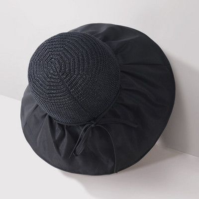 Καλοκαιρινό ψάθινο καπέλο με υφασμάτινη προσωπίδα