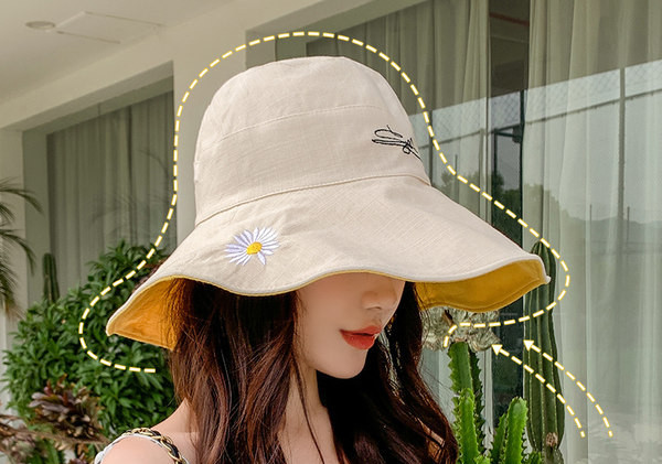 Ženska kapa za sunčanje s vezom