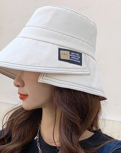 Νέο μοντέλο γυναικείο καπέλο με έμβλημα - τύπου ψαρά