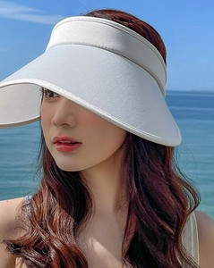 Γυναικείο καπέλο - με μεγάλο γείσο