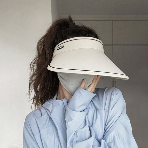 Ženski šešir - s velikim obodom koji pokriva lice