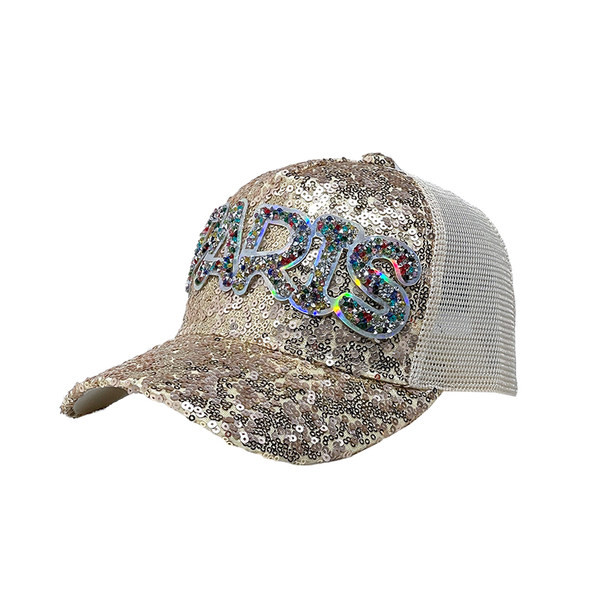 Ženska kapa sa šilterijom i šljokicama