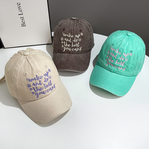 Ležerna ženska kapa sa vezom - više boja