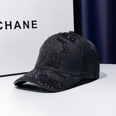 Γυναικείο καπέλο με γείσο και διακοσμητικές πέτρες