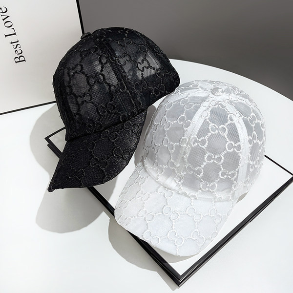 Ženski šešir s mrežastim šilterom i vezom