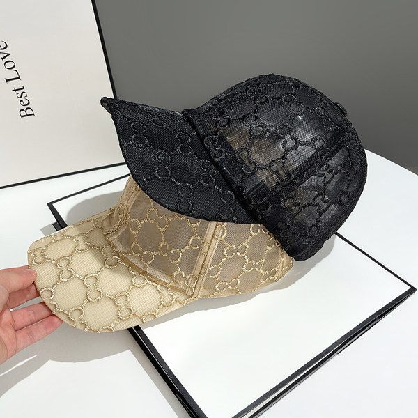 Ženski šešir s mrežastim šilterom i vezom