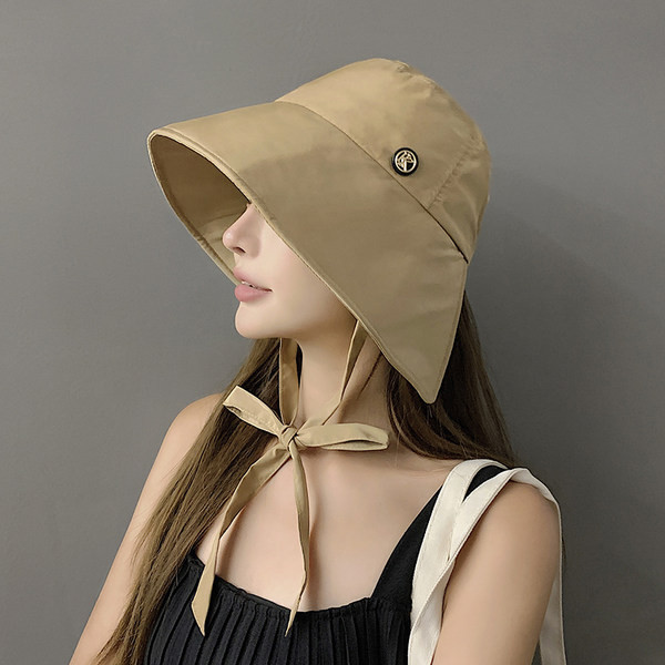 Γυναικείο καπέλο γείσο με κορδόνια 