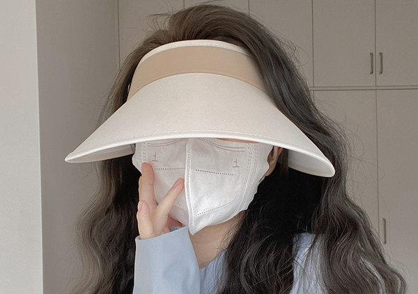 Ženska moderna podesiva kapa sa šiltom