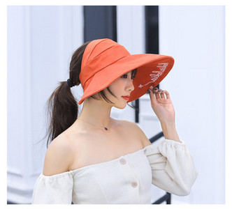 Υφασμάτινο γείσο με προστασία UV