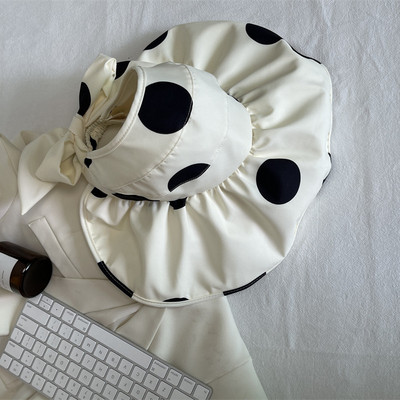 Γυναικείο υφασμάτινο καπέλο με μεγάλο γείσο και κορδέλα