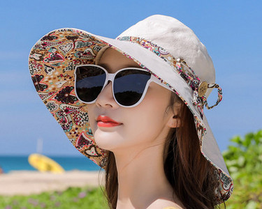 Ženski ljetni tekstilni šešir s velikim obodom i vezicama