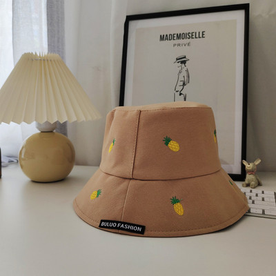 Γυναικείο καπέλο με πολύχρωμο κέντημα 