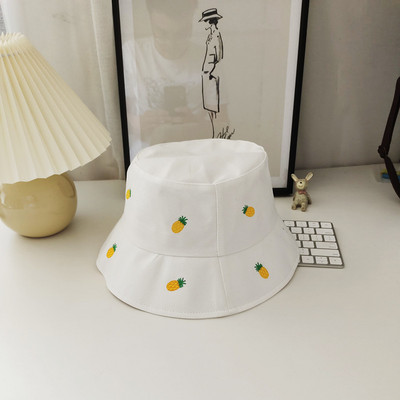 Γυναικείο καπέλο με πολύχρωμο κέντημα 