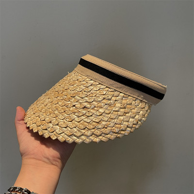 Γυναικείο καλοκαιρινό ψάθινο γείσο